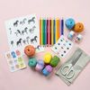 Materiały plastyczne - flatlay