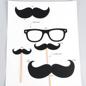 Szablon tekturowych okularów i wąsów