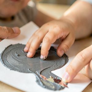 Zbliżenie: palcowanie i dotyk