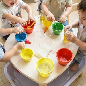 Ilustracja: Stanowisko 'Nalewanie i przelewanie'