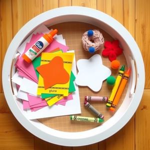 Zestaw na tacce - rozłożone materiały