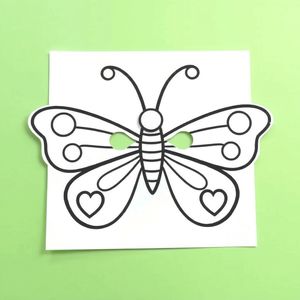 Maska motylka — szablon do wycięcia i pokolorowania