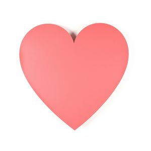 Duże papierowe serce — rekwizyt