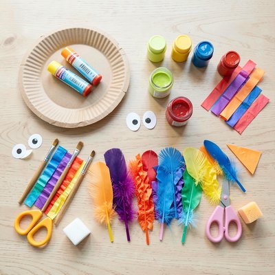 Fotografia zestawu materiałów plastycznych — przygotowanie