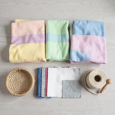 Zestaw materiałów - flat lay