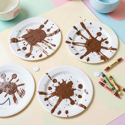 Papierowe 'kaszanki' (papierowe talerzyki)