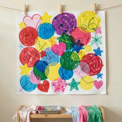 Wzór wspólnego plakatu z odcisków