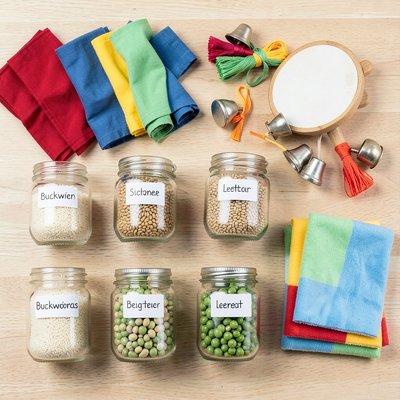 Stacja Wzrokowo‑Słuchowa — Flaga i Dźwięk (flatlay)