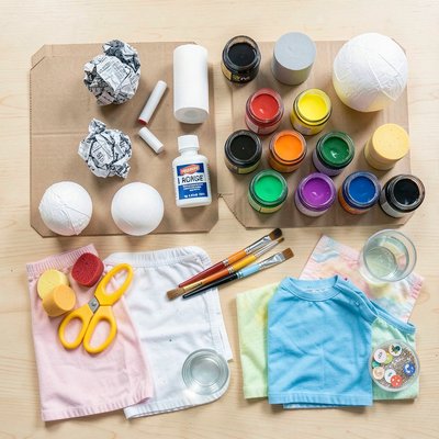 Układ materiałów — fotografia płaska