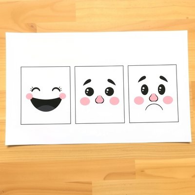 Zestaw kartoników z buźkami (radość, smutek, zdziwienie)