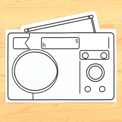 Szablon kartonowego radia — do druku i składania