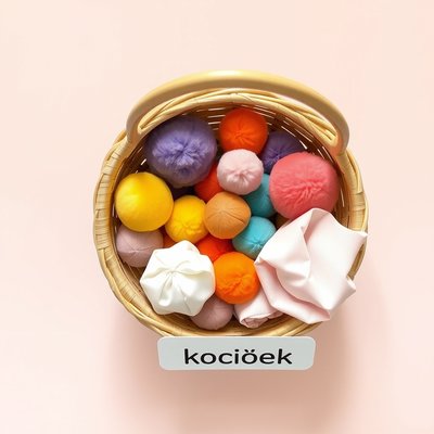 Kociołek skarbów — ilustracja koszyka z pomponami