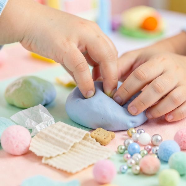 Wariant sensoryczny — masa plastyczna i faktury - Materiały - Dzień Piekarza i Cukiernika